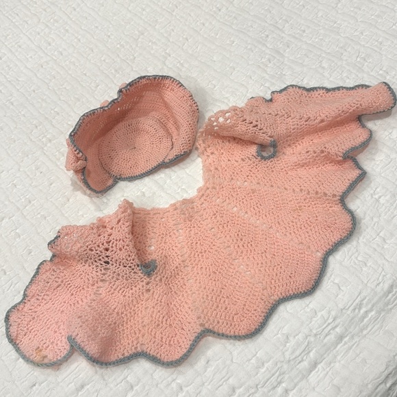 Vintage Handmade Crochet Baby Toddler Cape Jacket & Matching Bonnet Hat - Picture 14 of 17
